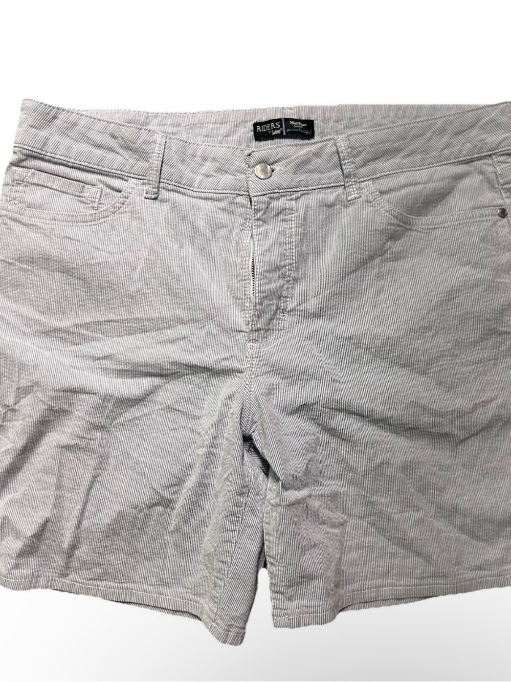 Women’s Riders By Lee Mid Rise White Blue Striped Shorts Size 18M - Picture 1 of 4